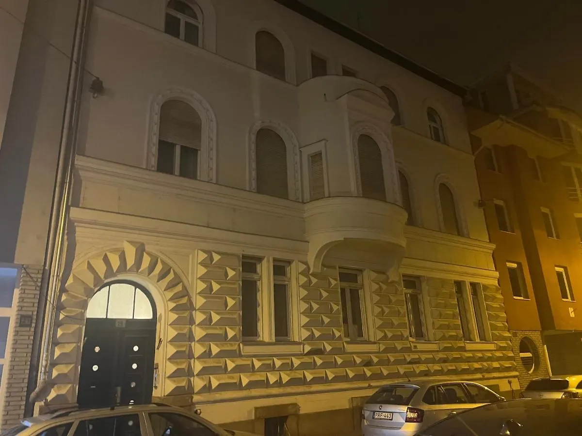 Rising Sun Hill Apartment Budapest